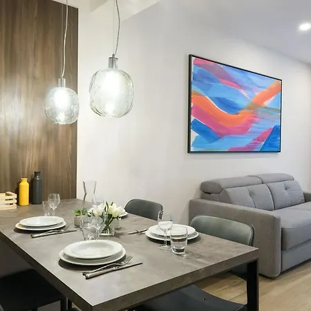 Smart Near Porta Romana Italy Apartmán Milán